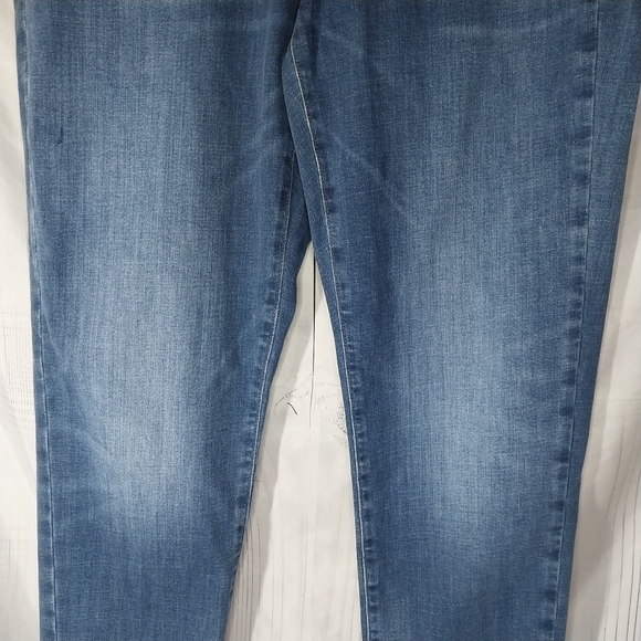 J.Jill Denim Boyfriend Straight-Leg Ankle Jeans - Picture 4 of 11